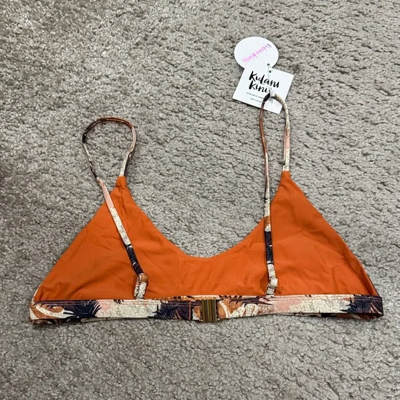 Kulani Kini’s bikini - Picture 4 of 7